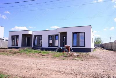 Casă cu 4 camere cu Teren 320 Mp în Central - 12