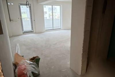 Apartament cu 2 camere decomandat în Tomis Plus