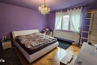 Casă cu 6 camere cu Garaj în Domenii - 8