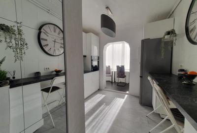 Apartament cu 3 camere decomandat în Micălaca - 1