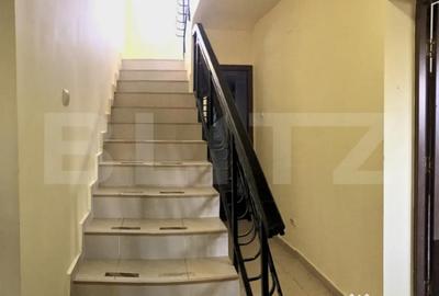 Casă cu 7 camere cu Teren 445 Mp în Central - 13