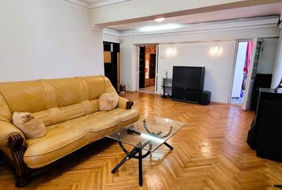 Apartament cu 5 camere decomandat în Păcii - 2