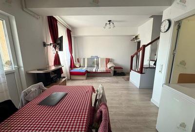 Apartament cu 3 camere semidecomandat, mobilat în Dristor