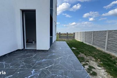 Casă cu 5 camere cu Teren 300 Mp în Moșnița Nouă - 2