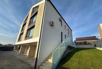 Duplex cu 4 camere cu Canalizare în Gară - 1