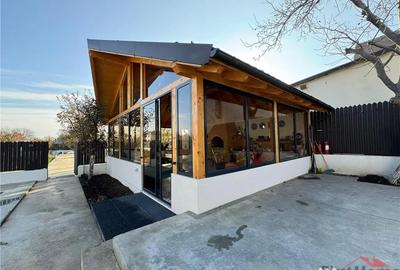 Casă cu 9 camere cu Teren 1134 Mp în Golești - 2