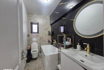 Casă cu 3 camere cu Teren 220 Mp în Central - 2