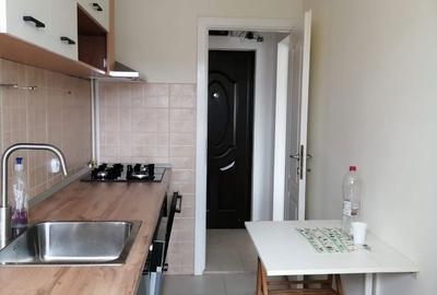 Apartament cu 2 camere decomandat în Plopilor - 3