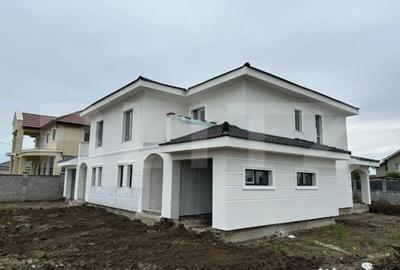 Casă cu 5 camere cu Teren 390 Mp în Central - 3