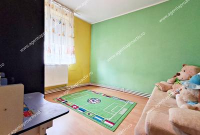 Apartament cu 3 camere semidecomandat în Micro 19 - 5