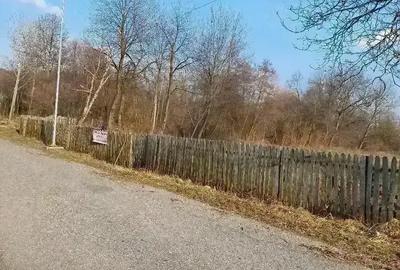 Teren de 4200 mp, în Central - 3