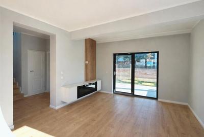 Casă cu 4 camere cu Teren 400 Mp în Miroslava