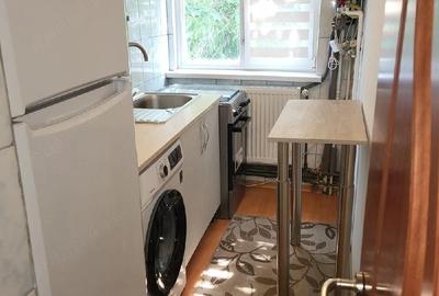 Apartament cu 3 camere semidecomandat în Central - 3