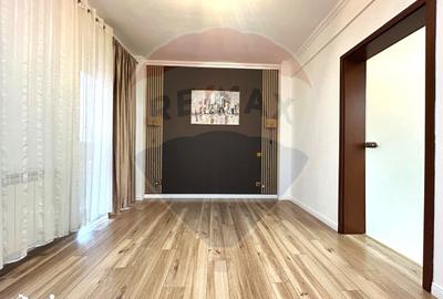 Apartament cu 3 camere semidecomandat, mobilat în Văcăresti - 11
