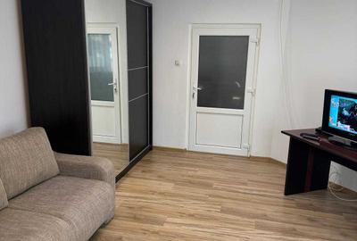 Spațiu comercial, de 54 mp, în Dacia - 1