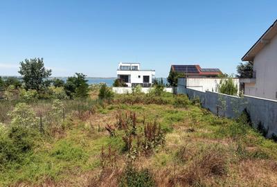 Teren intravilan in Palazu Mare, cu vedere spre LAC al 2 lea rand de case