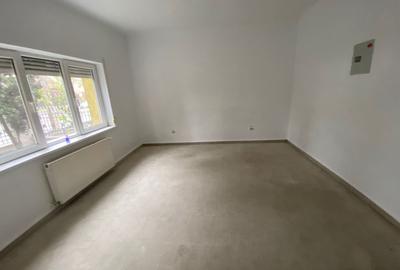 Vilă zona Liviu Rebreanu - 31