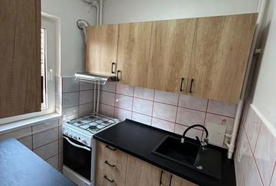 Garsonieră decomandată în Tractorul - 5