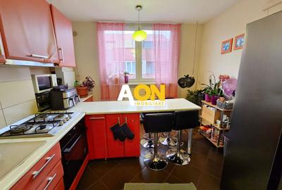 Apartament cu 3 camere decomandat, mobilat în Central - 2