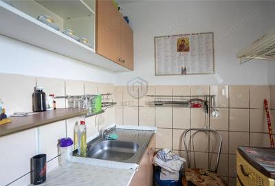 Garsoniera in zona Razboieni - 2