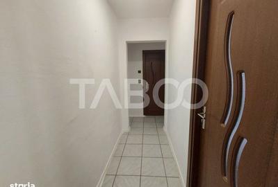 Apartament cu 3 camere semidecomandat în Central - 8
