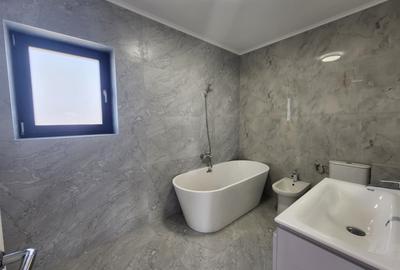 Duplex cu 4 camere cu Canalizare în Miroslava - 2