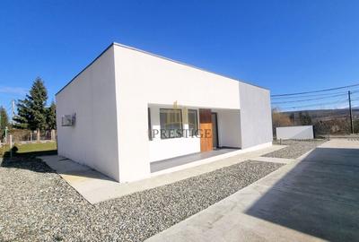 Casă individuală cu 3 camere cu Canalizare în Central - 11