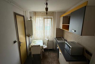 Apartament cu 2 camere semidecomandat, mobilat în Săsar