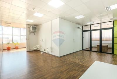 Birou, de 117 mp, în B-dul București - 3