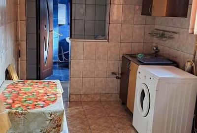Apartament cu 3 camere semidecomandat în Central - 2