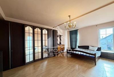 Jumatate de Duplex, 5 camere, 4 bai, PetFriendly, curte, ... - 13