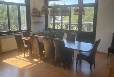 Casă cu Teren 2000 Mp în Central - 1