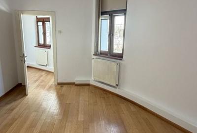 Apartament cu 6 camere semidecomandat în Cișmigiu - 10