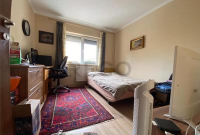 RECO Apartament 3 camere Aleea Calinului etaj 2 - 2