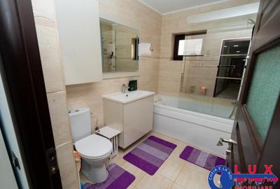 Apartament cu 3 camere decomandat în C5 - 9