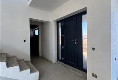 Casă individuală cu 4 camere cu Canalizare în Chinteni - 8