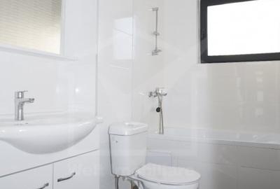 Casa finisata, partial mobilata, la superpret - cartier nou in Dezmir - 12