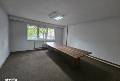 Casă cu 6 camere cu Teren 250 Mp în Gheorgheni