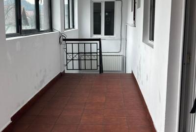 Spațiu comercial, de 730 mp, în Central - 17