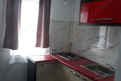 Garsonieră decomandată în Petros - 5