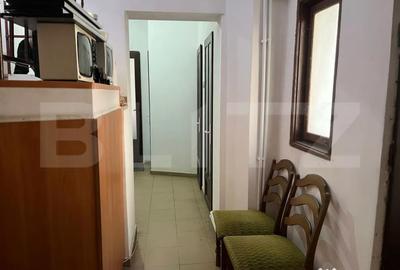 Casă cu 7 camere cu Teren 111 Mp în Central - 10