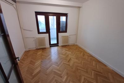 Apartament cu 4 camere decomandat în Unirii - 3