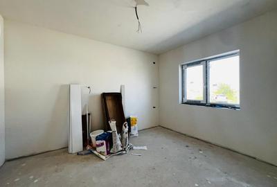 Duplex cu 3 camere cu Canalizare în Dumbrăvița - 4