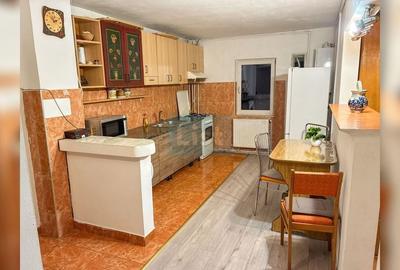 Apartament cu 4 camere decomandat, mobilat în Zorilor - 3