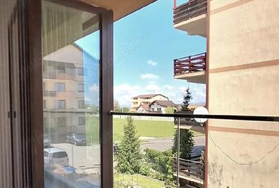 Apartament cu 2 camere decomandat în Tractorul - 5