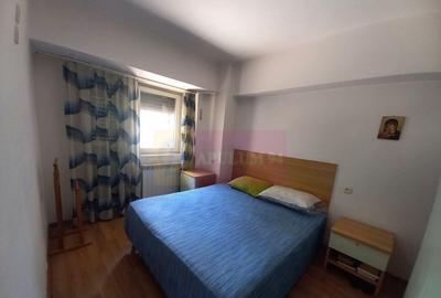 Apartament cu 4 camere decomandat în Central - 4