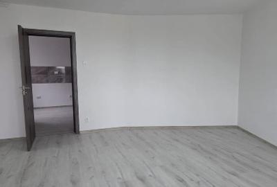 Apartament cu 2 camere semidecomandat în Tineretului - 2