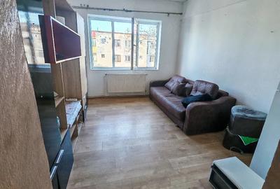 Garsonieră decomandată în Central - 1