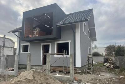 Casă cu Teren 450 Mp în Central - 4