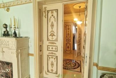 Apartament superb pe doua nivele, renovat integral, in vila, curte proprie, Grad - 9